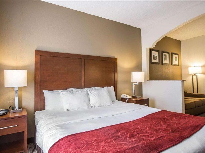 Quality Suites Morristown Exterior photo