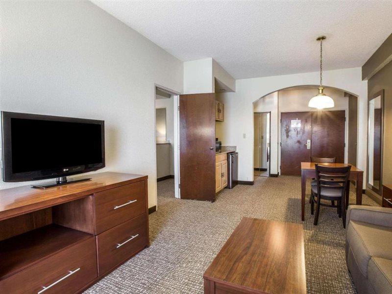 Quality Suites Morristown Exterior photo