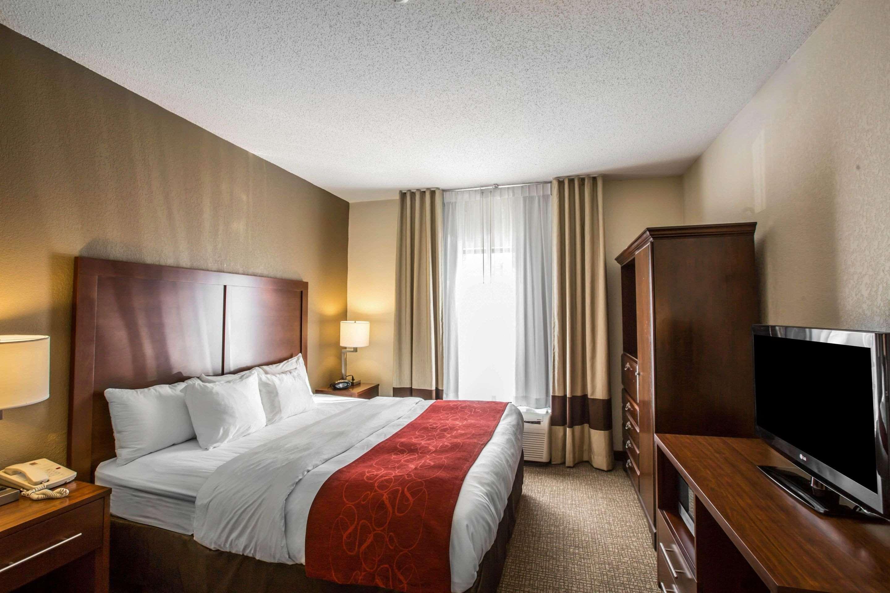 Quality Suites Morristown Exterior photo
