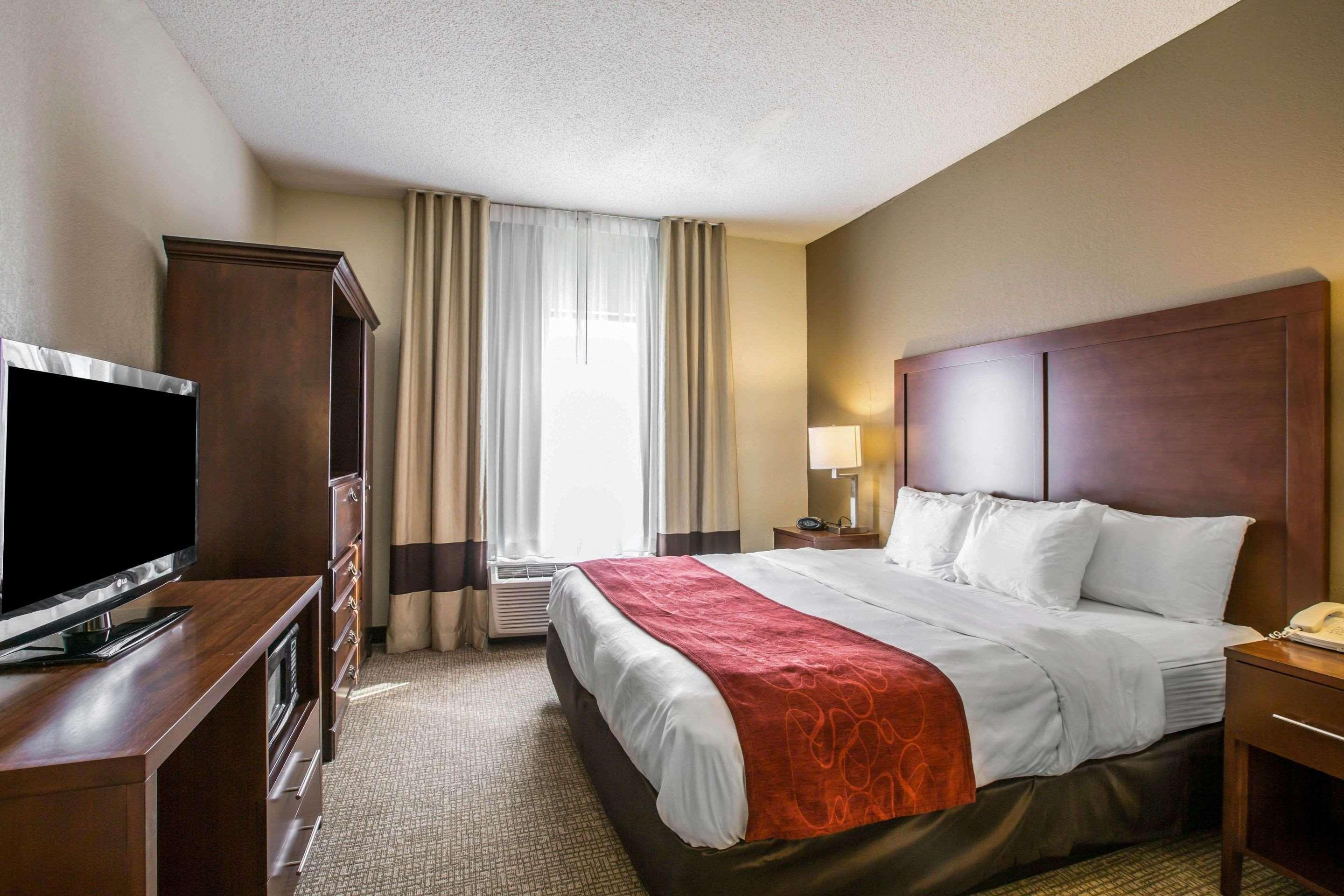 Quality Suites Morristown Exterior photo