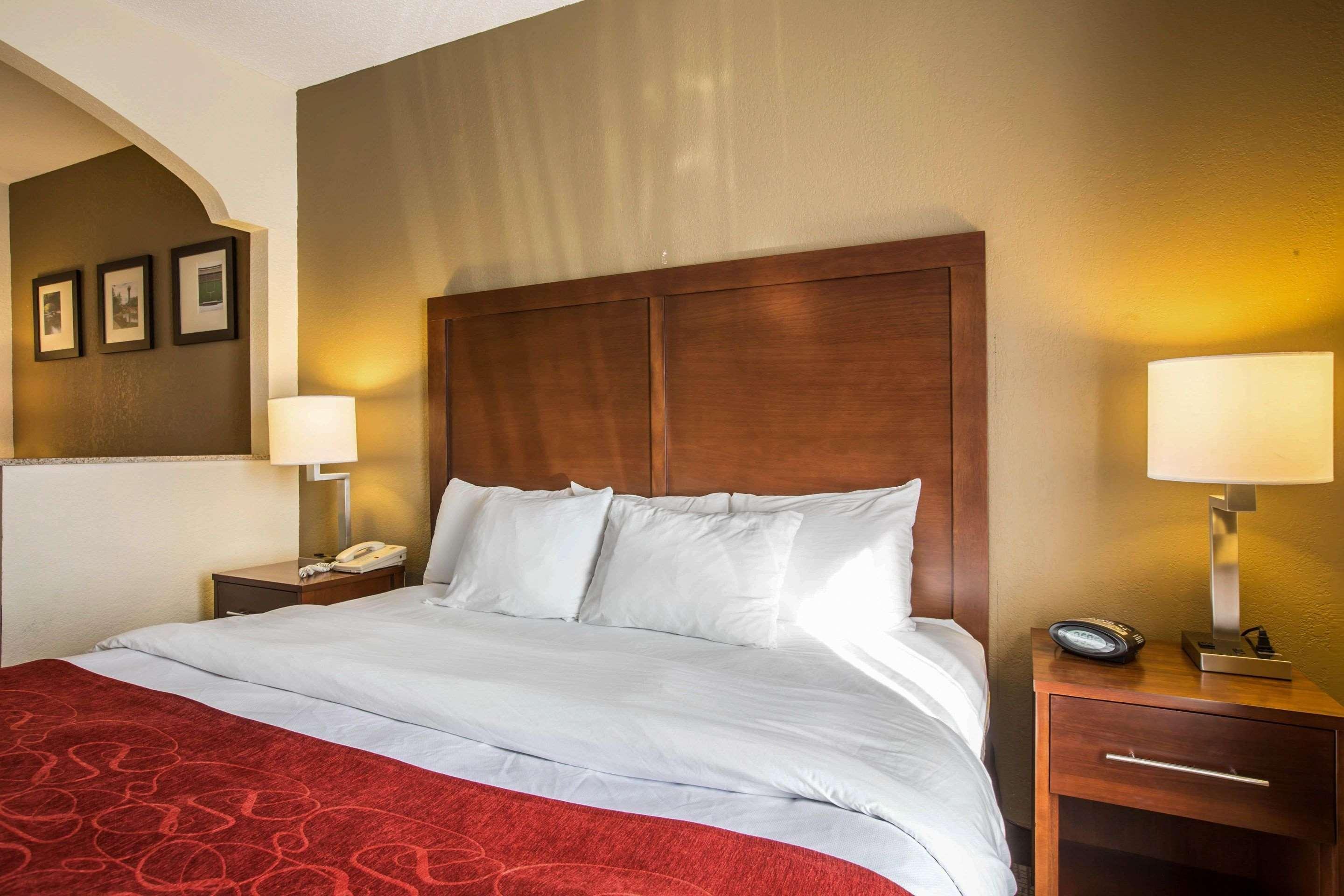 Quality Suites Morristown Exterior photo